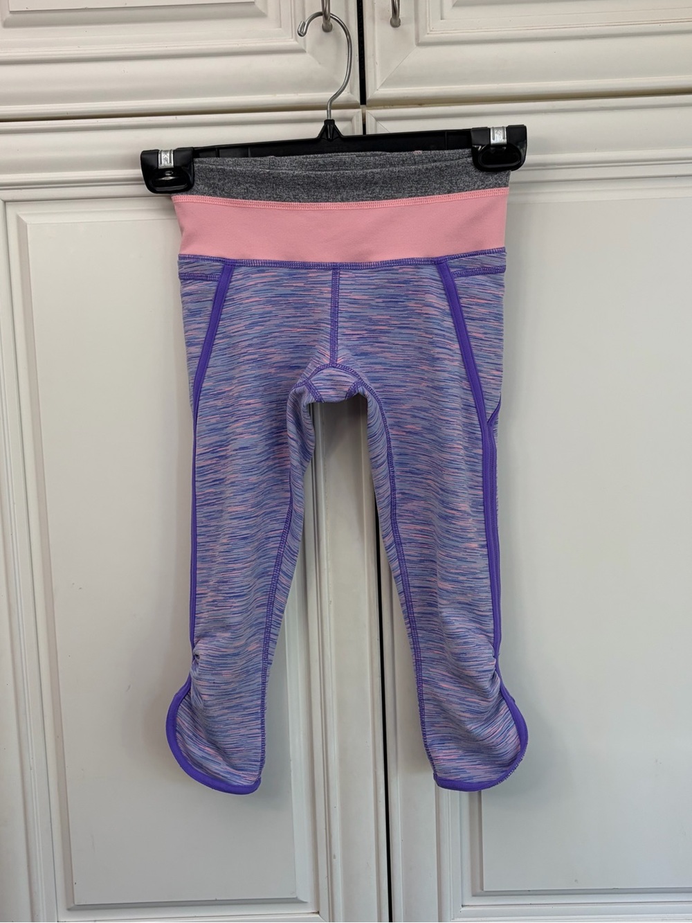 Ivivva by Lululemon reversible girls crop leggings
